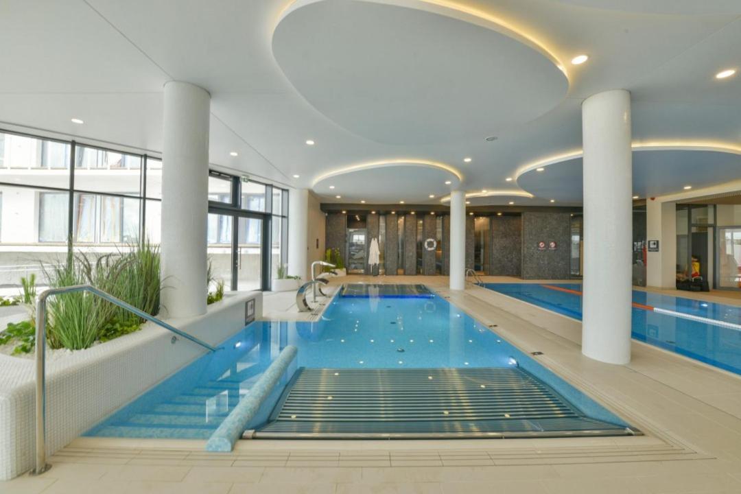 Polanki Aqua Apartament Flora Kolobrzeg Exterior photo
